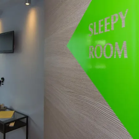 아파트 비앤비 바이브 *